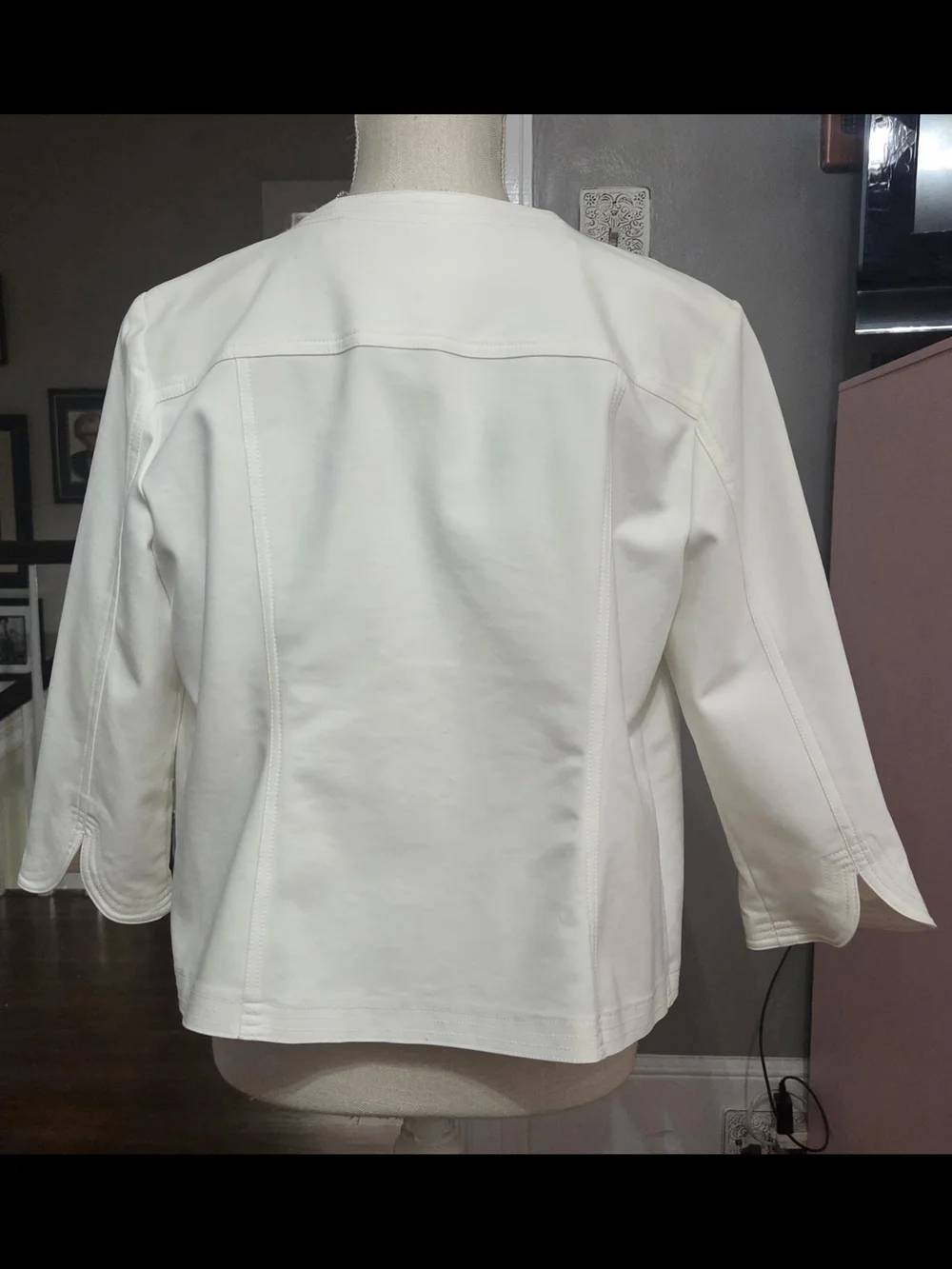 Women's Ivory Button-Front Jacket - Picture 4 of 9